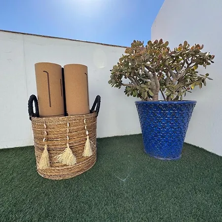 Bel Air Surf Escape *