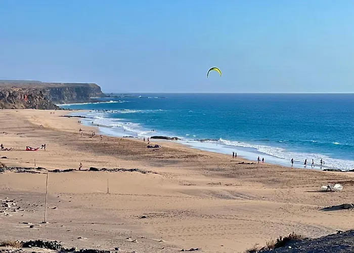 Bel Air Surf Escape *