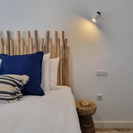 Bel Air Surf Escape *