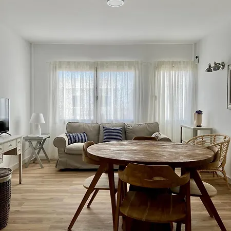 Bel Air Surf Escape *